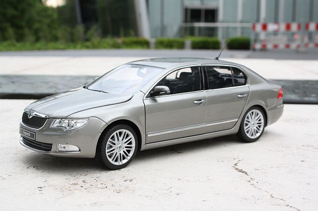 Re 2009 Skoda Superb